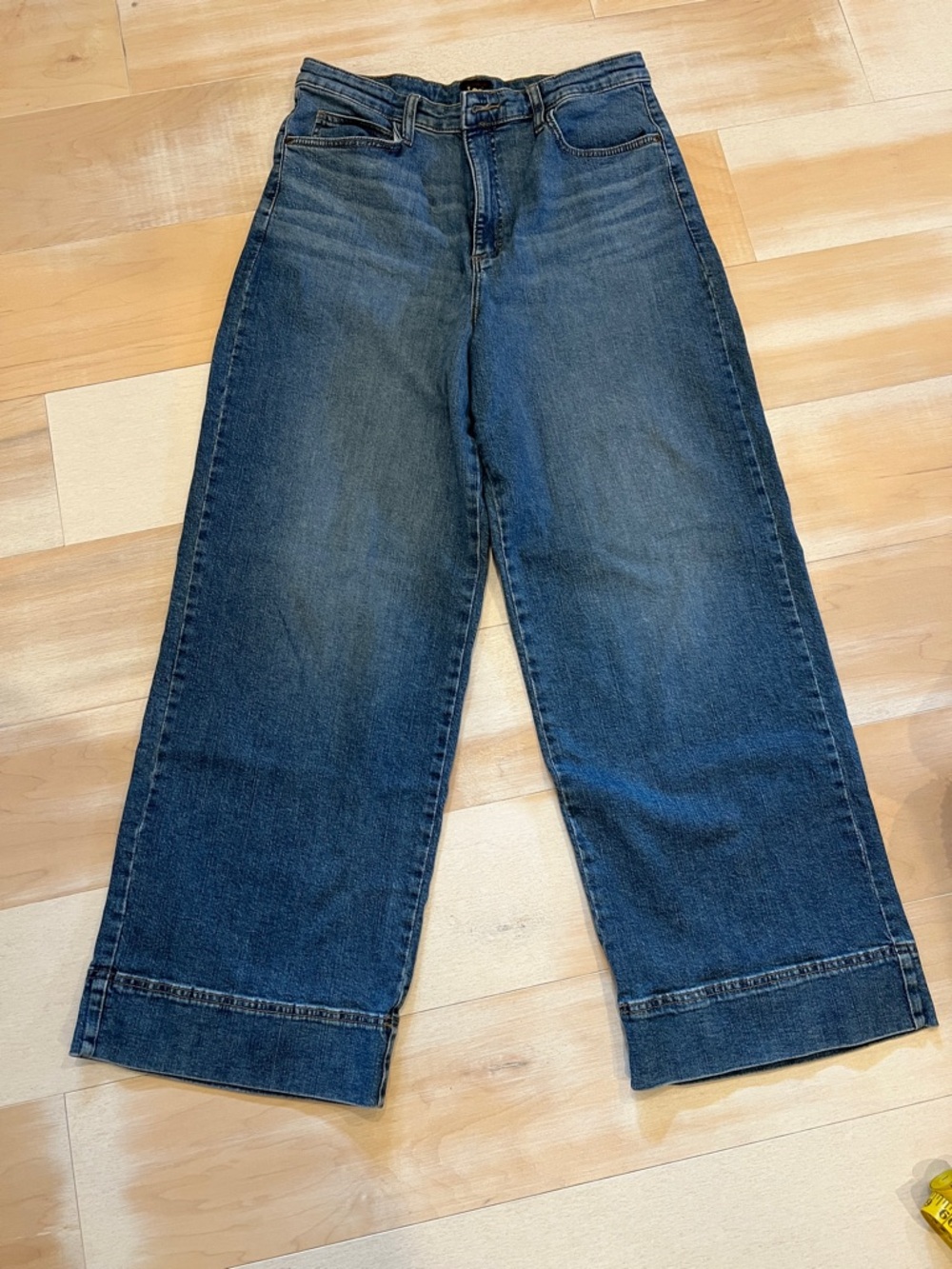 Lee Blue Denim Women’s Jeans with Branded Button
